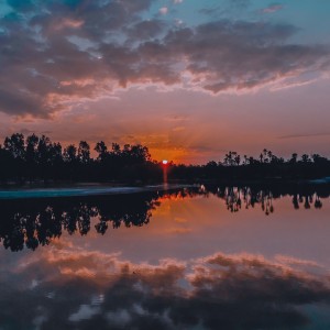 Amanecer tocando el cielo