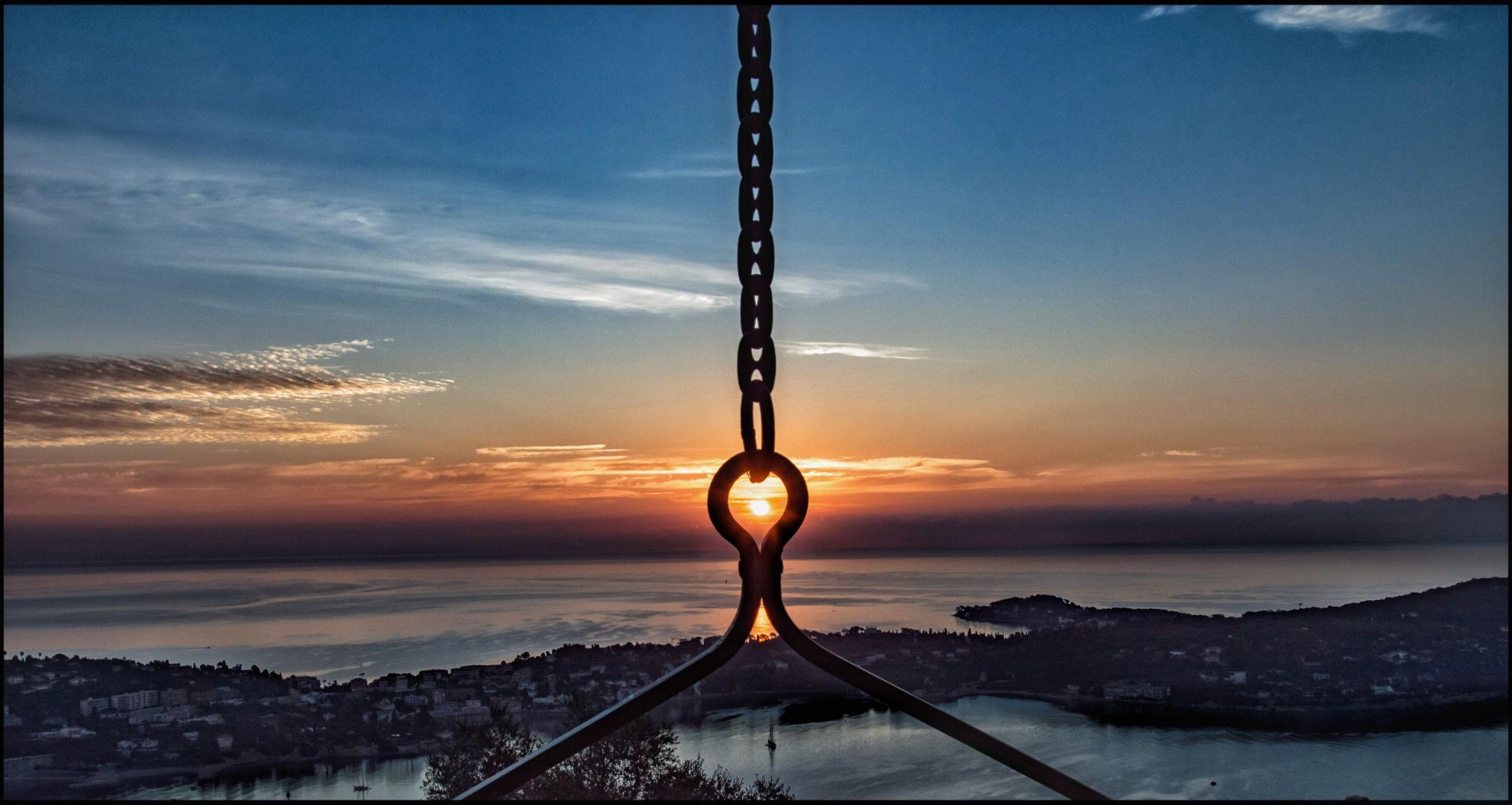 Lever de Soleil Méditerranéen depuis le Fort Mont-Alban