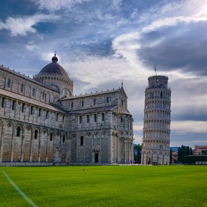 A Cloud over the leaning tower